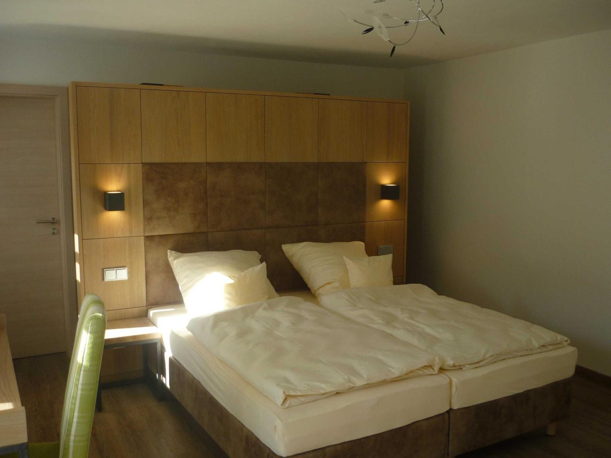 Ferienwohnungen Beim Hotel Zur Post, Erlau Erlau  Ngoại thất bức ảnh